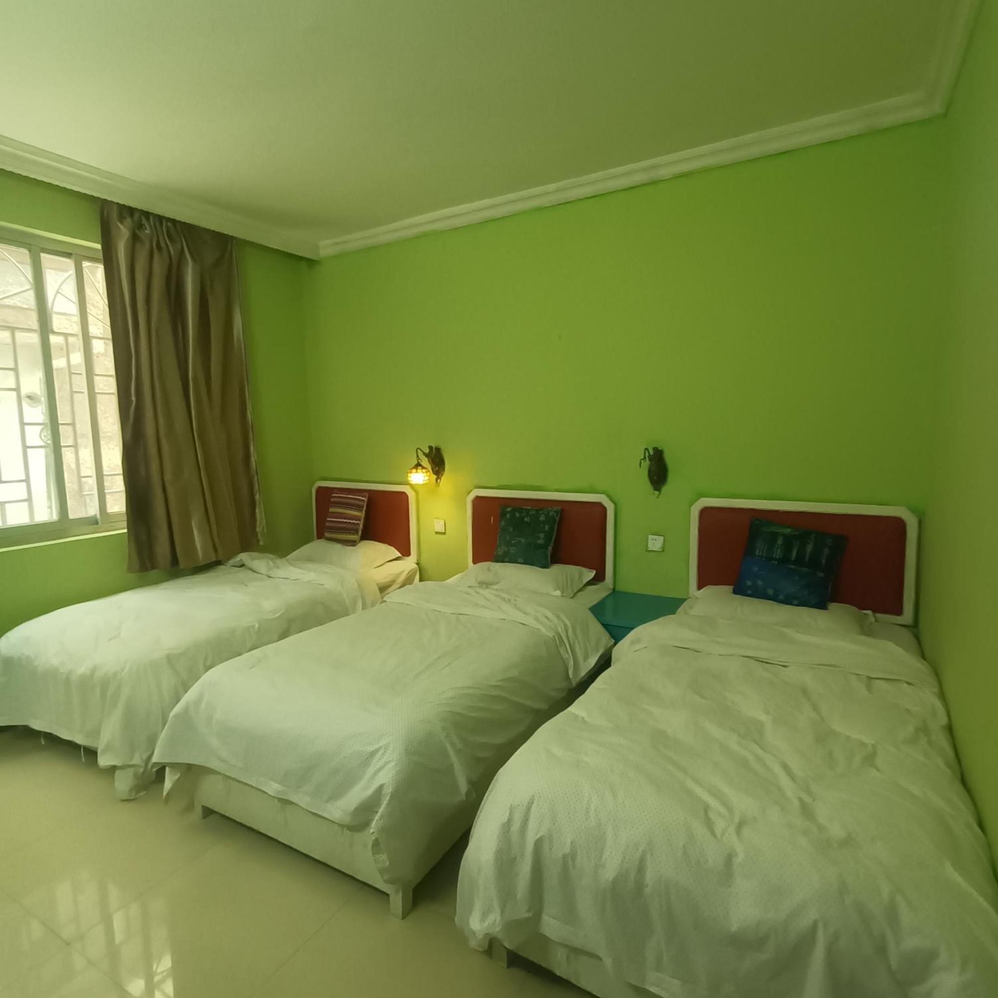 How Flower Hostel Yangshuo Exterior foto