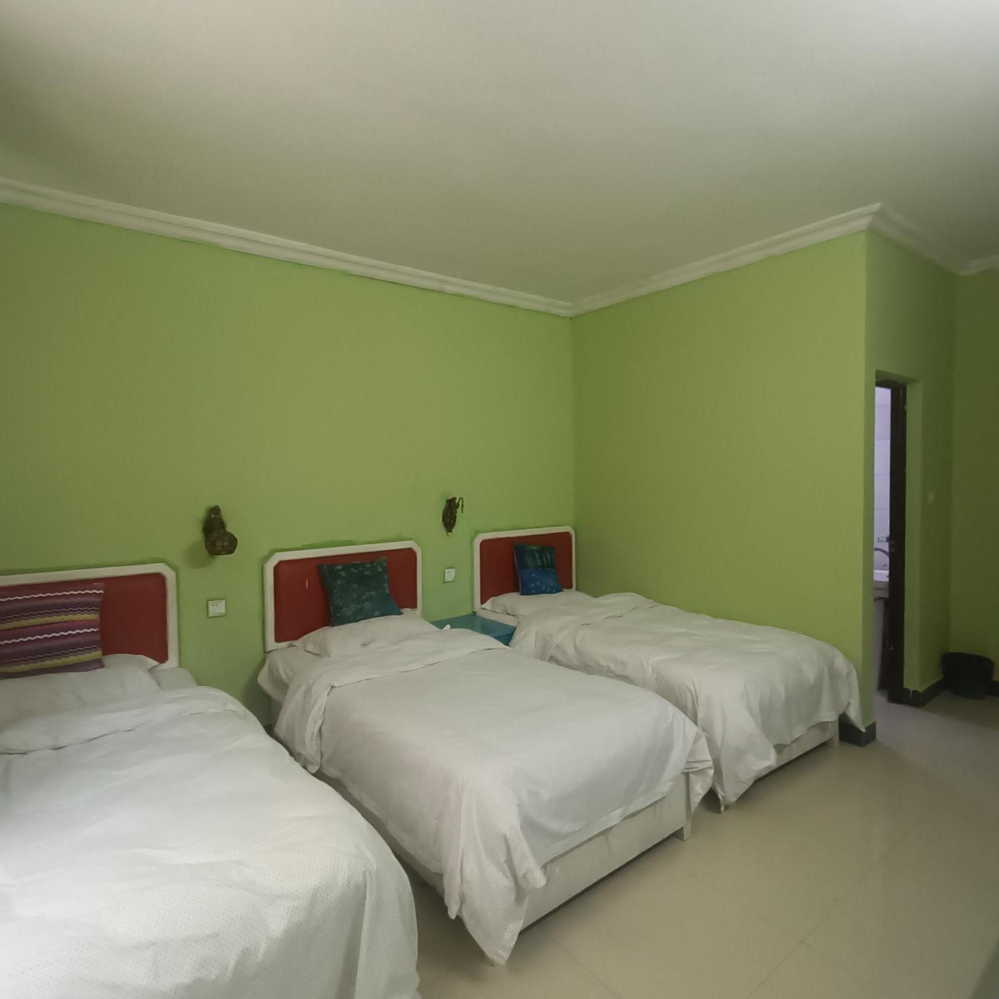 How Flower Hostel Yangshuo Exterior foto