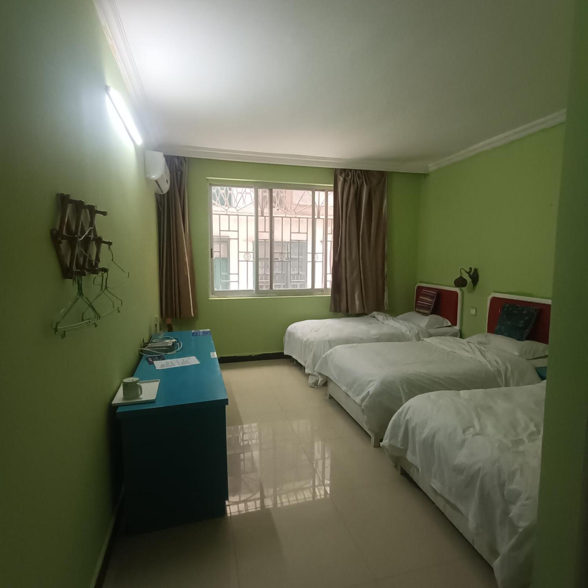 How Flower Hostel Yangshuo Exterior foto