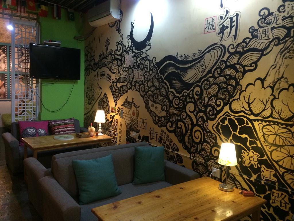 How Flower Hostel Yangshuo Exterior foto