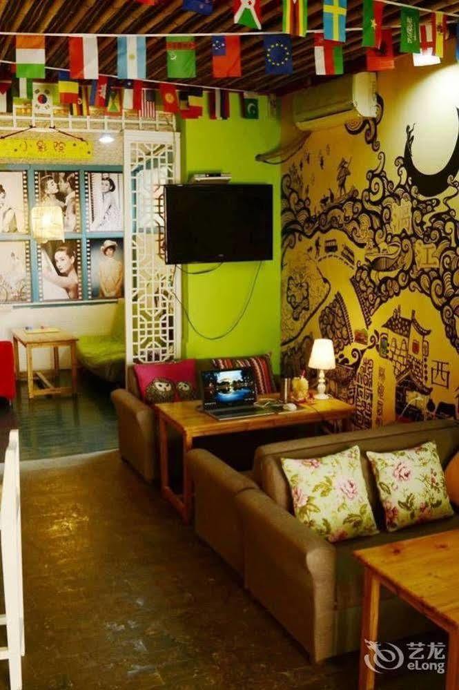 How Flower Hostel Yangshuo Exterior foto